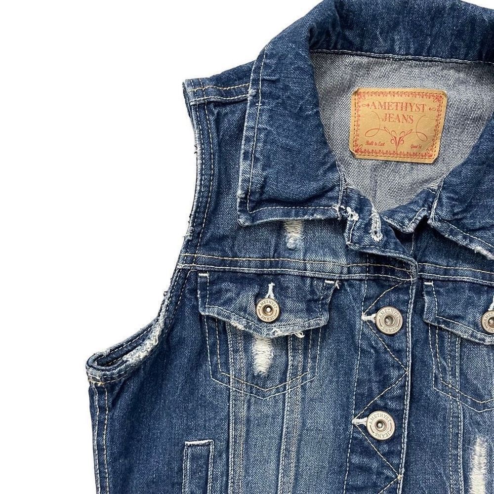 Amethyst Jeans Girl’s Distressed Ripped Sleeveless Button Front Denim Vest Small - Picture 2 of 12